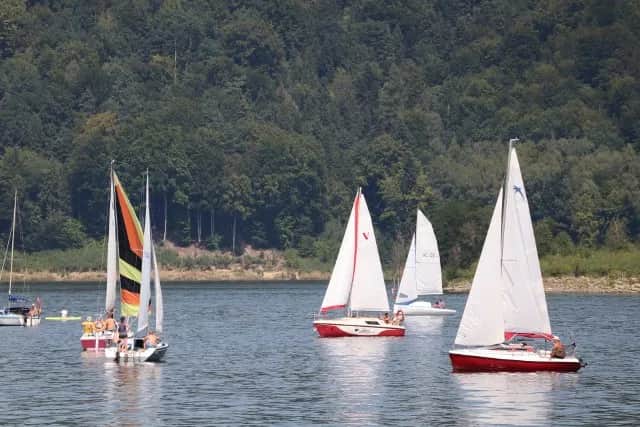 Działki nad jeziorem Rożnowskim - idealne oferty z widokiem i cenami