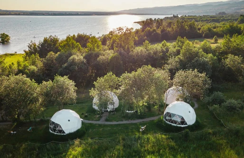 Jezioro Sianowskie: piękne miejsce na wędkowanie i relaks w naturze