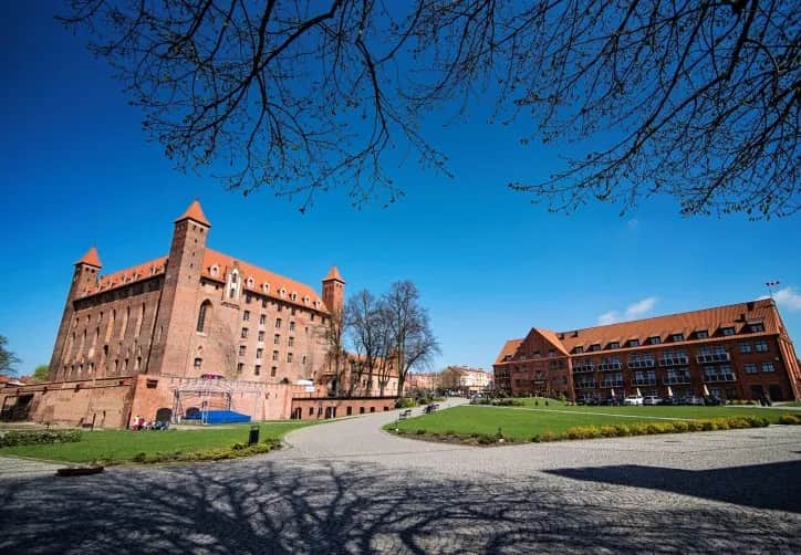 Nocleg w zamku śląskie – wyjątkowe doświadczenia w historycznych miejscach