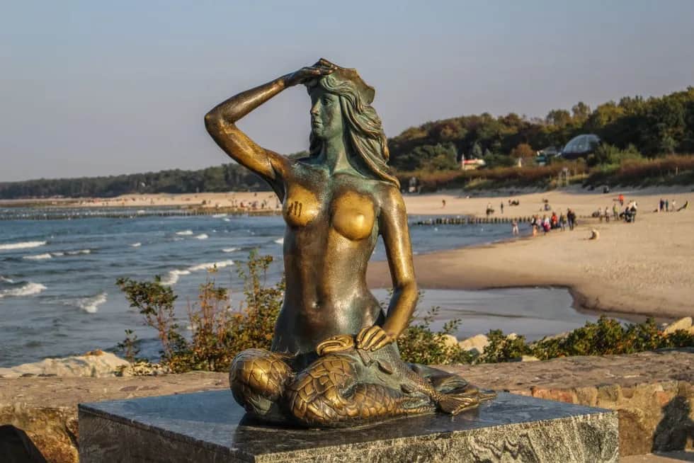 Co zwiedzić w Ustce: 10 atrakcji, które musisz zobaczyć