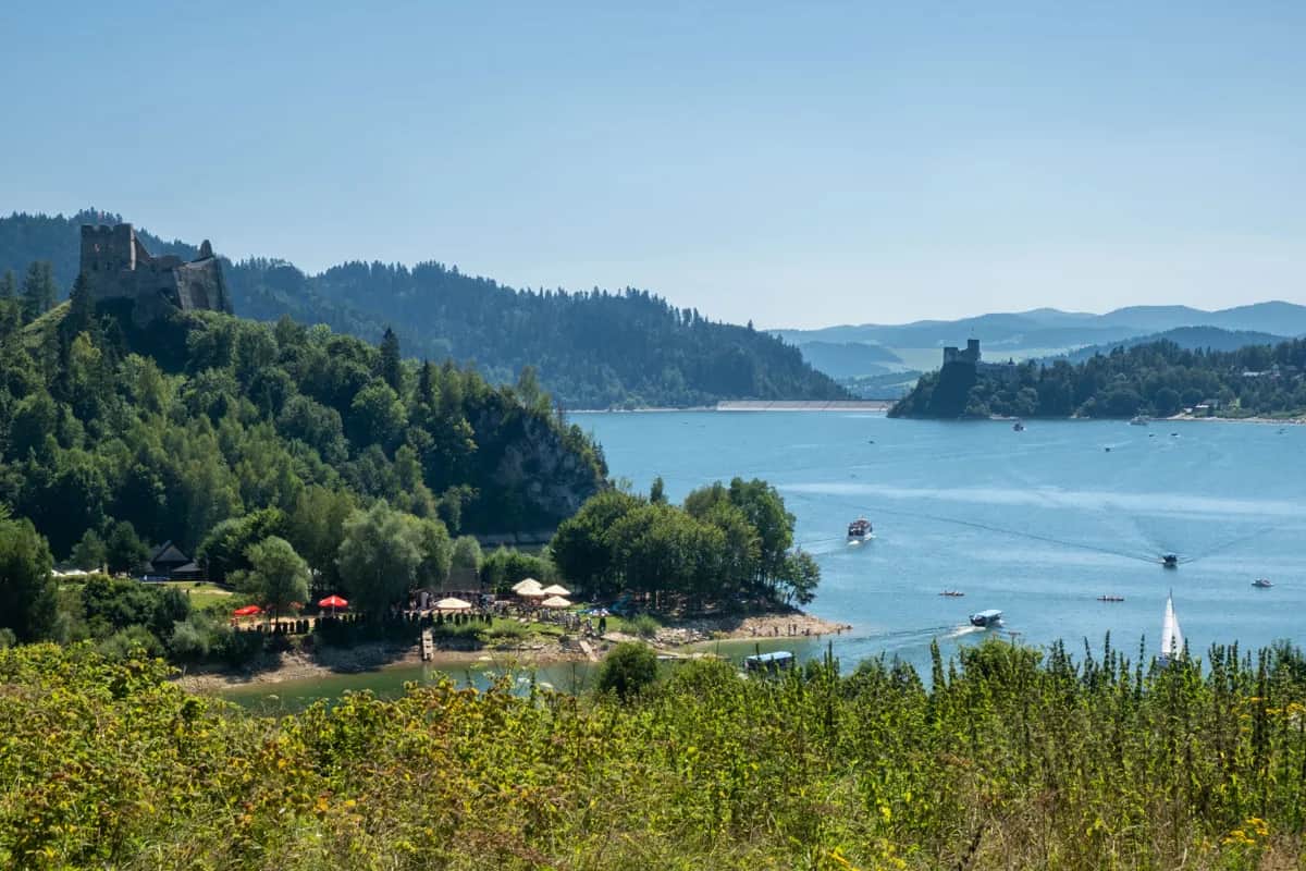 Jeziora małopolskie: najpiękniejsze miejsca na relaks i przygodę