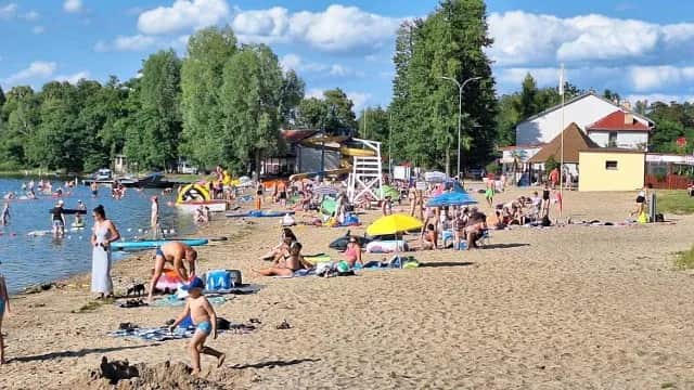 Gdzie nad jezioro lubuskie: najlepsze miejsca na relaks i zabawę
