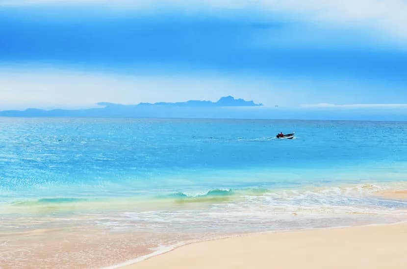 Jak długo trwa lot na Wyspy Zielonego Przylądka z Polski? Sprawdź!